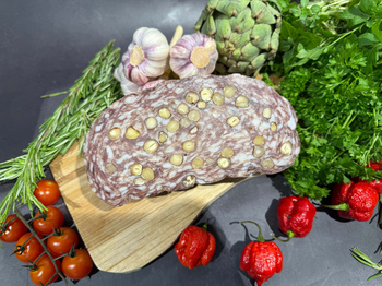 Salami hiszpańskie z orzechem laskowym